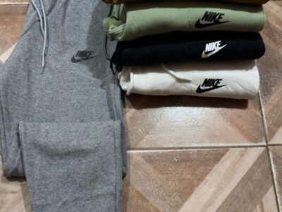 Pantalones frizados